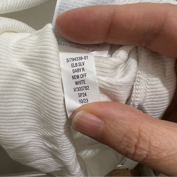 GAP Mini Rib Mockneck T-Shirt - Picture 7 of 7